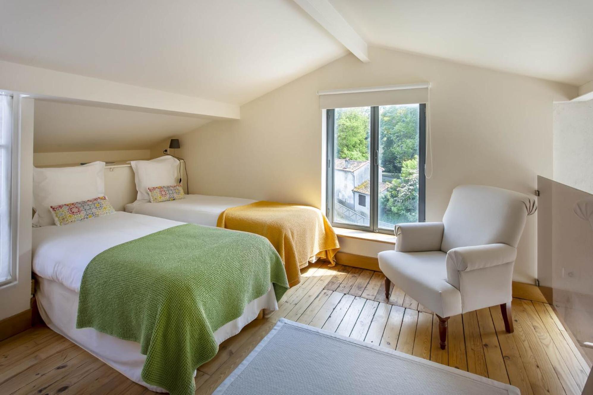 Quai 3 Loft Moderne Et Lumineux Les Pieds Dans L'Eau Lägenhet Jarnac Exteriör bild